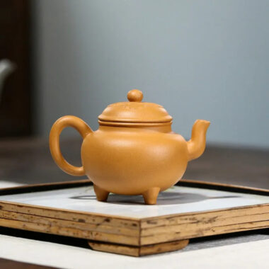 Yixing Zisha Teapot [Dabin Ruyi] (Huangjin Duan Ni – 160ml)