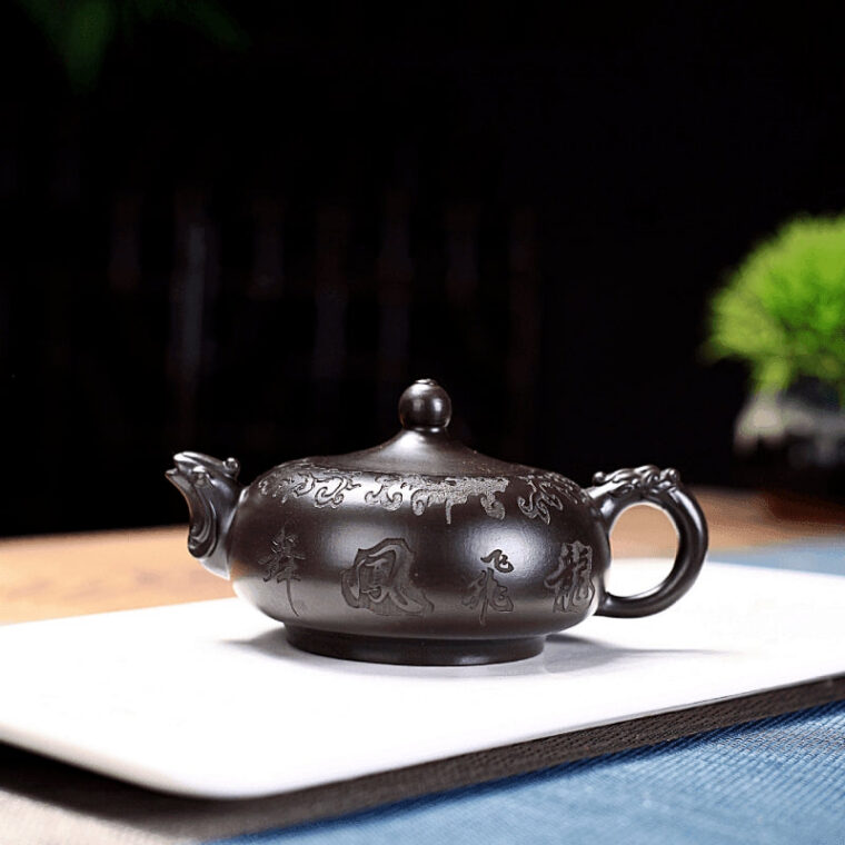 Yixing Zisha Teapot [Dancing Dragon] (Hei Ni – 220ml)