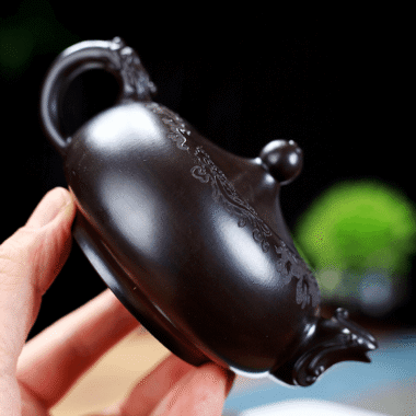 Yixing Zisha Teapot [Dancing Dragon] (Hei Ni – 220ml)