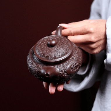Yixing Zisha Teapot [Dragon Antique] (Zi Ni – 310ml)