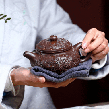 Yixing Zisha Teapot [Dragon Antique] (Zi Ni – 310ml)