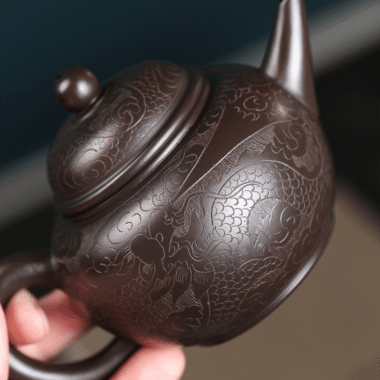 Yixing Zisha Teapot [Dragon Carved Shui Ping] (Zi Ni – 250ml)