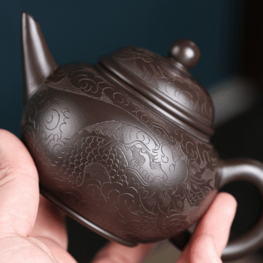 Yixing Zisha Teapot [Dragon Carved Shui Ping] (Zi Ni – 250ml)