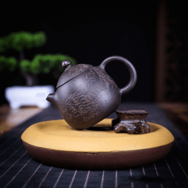 Yixing Zisha Teapot [Dragon Egg] (Hei Jin Sha – 170ml)