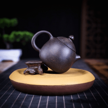 Yixing Zisha Teapot [Dragon Egg] (Hei Jin Sha – 170ml)