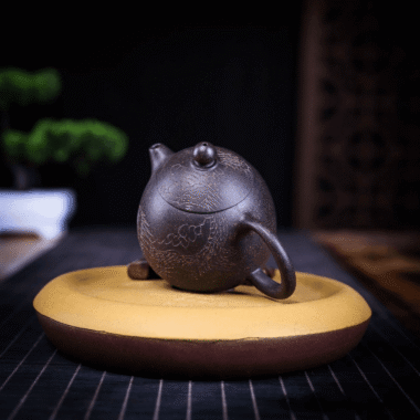 Yixing Zisha Teapot [Dragon Egg] (Hei Jin Sha – 170ml)