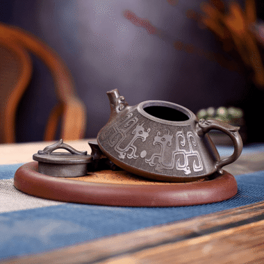 Yixing Zisha Teapot [Dragon Piao] (Gu Tong Ni – 170ml)