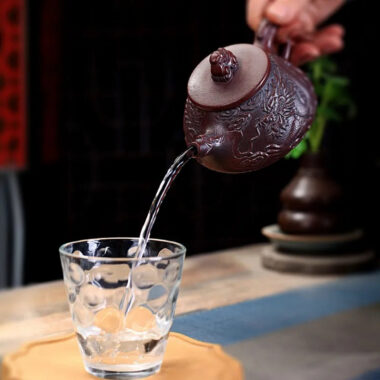 Yixing Zisha Teapot [Dragon Shi Piao] (Gu Tong Ni – 270ml)