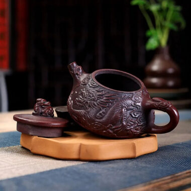 Yixing Zisha Teapot [Dragon Shi Piao] (Gu Tong Ni – 270ml)