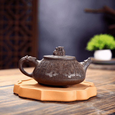 Yixing Zisha Teapot [Dragon Shi Piao] (Gu Tong Ni – 300ml)