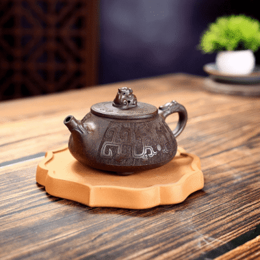 Yixing Zisha Teapot [Dragon Shi Piao] (Gu Tong Ni – 300ml)