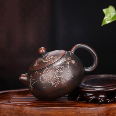 Yixing Zisha Teapot [Dragon Xishi] (Qinzhou Ni – 200ml)