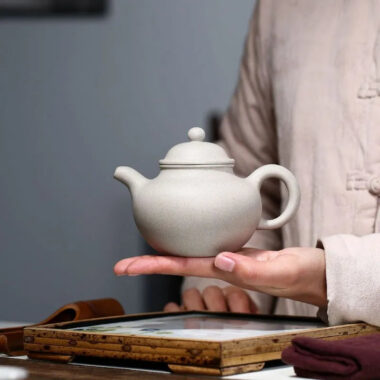 Yixing Zisha Teapot [Duo Qiu] (Bai Duan Ni – 320ml)