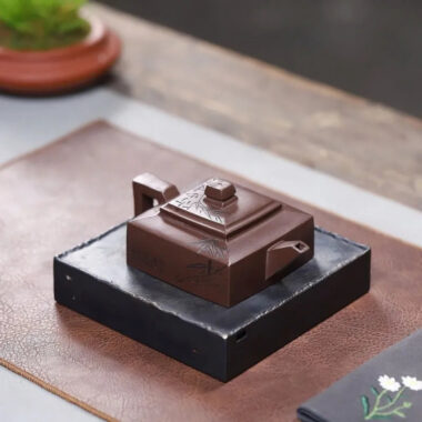 Yixing Zisha Teapot [Fangshan Yishi] (Zi Ni – 190ml)