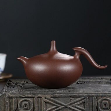 Yixing Zisha Teapot [Feihong Pot] (Zi Ni – 260ml)