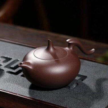 Yixing Zisha Teapot [Feihong Pot] (Zi Ni – 260ml)