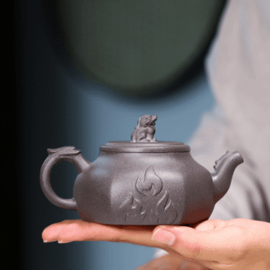 Yixing Zisha Teapot [Flame Pot] (Qinghui Ni – 200ml)