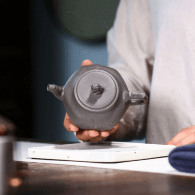 Yixing Zisha Teapot [Flame Pot] (Qinghui Ni – 200ml)