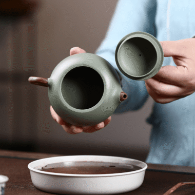 Yixing Zisha Teapot [Flat Xishi] (Douqing Sha/Jiao Ni – 220ml)