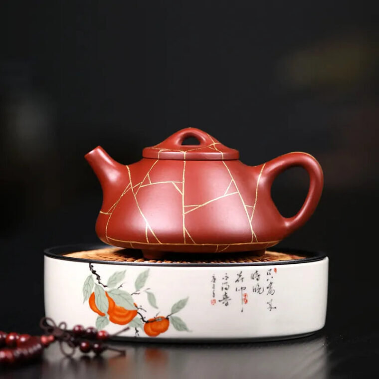Yixing Zisha Teapot [Gold Line Shi Piao] (Dahongpao – 200ml)