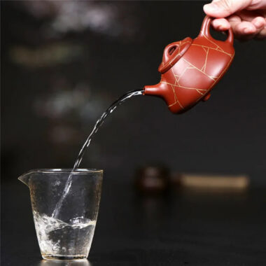 Yixing Zisha Teapot [Gold Line Shi Piao] (Dahongpao – 200ml)