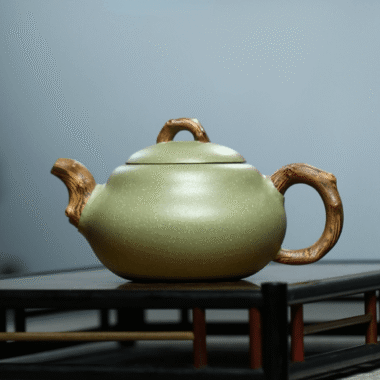 Yixing Zisha Teapot [Gourd] (Douqing Sha/Jiao Ni – 240ml)