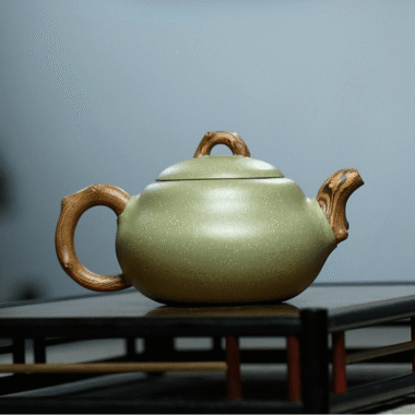 Yixing Zisha Teapot [Gourd] (Douqing Sha/Jiao Ni – 240ml)