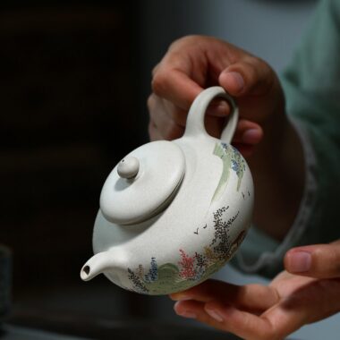 Yixing Zisha Teapot [Graceful] (Bai Duan Ni – 270ml)