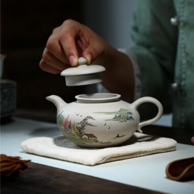 Yixing Zisha Teapot [Graceful] (Bai Duan Ni – 270ml)