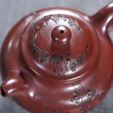 Yixing Zisha Teapot [Gu Yun Lotus Seed] (Long Xue Sha – 420ml)