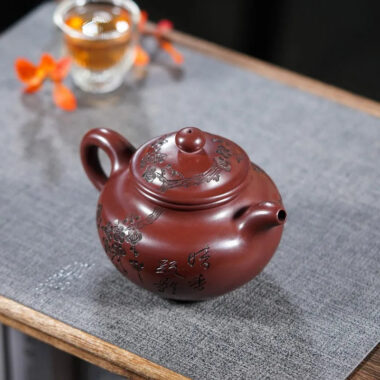 Yixing Zisha Teapot [Gu Yun Lotus Seed] (Long Xue Sha – 420ml)