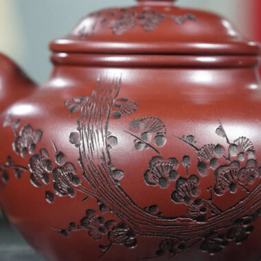 Yixing Zisha Teapot [Gu Yun Lotus Seed] (Long Xue Sha – 420ml)