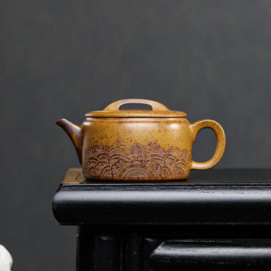 Yixing Zisha Teapot [Guan Canghai Hanwa] (High Temperature Duan Ni – 250ml)