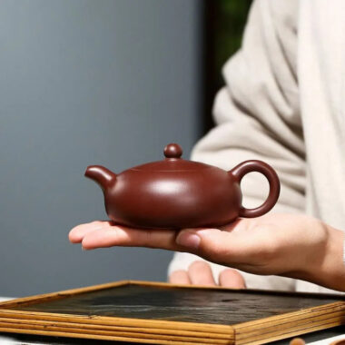 Yixing Zisha Teapot [Half Moon Pot] (Zi Zhu Ni – 150ml)