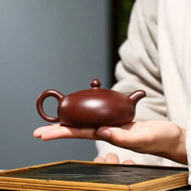 Yixing Zisha Teapot [Half Moon Pot] (Zi Zhu Ni – 150ml)