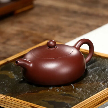 Yixing Zisha Teapot [Half Moon Pot] (Zi Zhu Ni – 150ml)