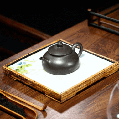 Yixing Zisha Teapot [Han Bian] (Hei Zhu Ni – 190ml)