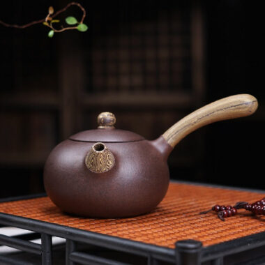 Yixing Zisha Teapot [Jiao Ni Tang Yu] (Jiao Ni / Zi Ni – 260ml)