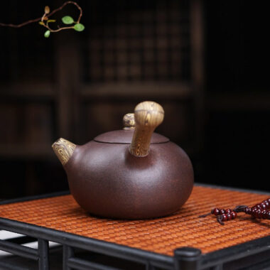 Yixing Zisha Teapot [Jiao Ni Tang Yu] (Jiao Ni / Zi Ni – 260ml)