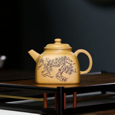 Yixing Zisha Teapot [Jinsong Tanran] (Huang Duan Ni – 260ml)