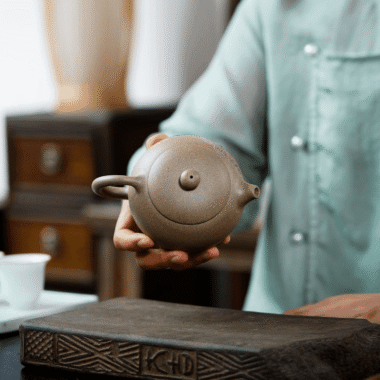 Yixing Zisha Teapot [Jinxiu Shanhe Xishi] (Douqing Sha – 270ml)