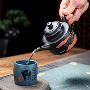 Yixing Zisha Teapot [Landscape DeZhong] (Hei Zhu Ni – 260ml)
