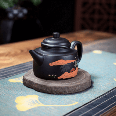 Yixing Zisha Teapot [Landscape DeZhong] (Hei Zhu Ni – 260ml)