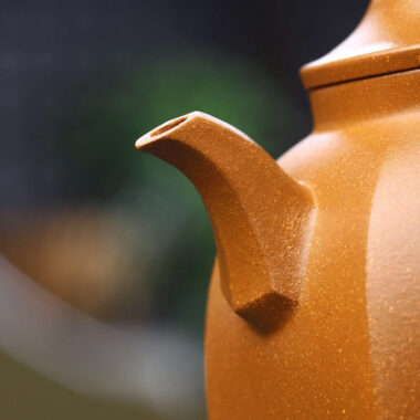 Yixing Zisha Teapot [Liufang Gu Ting] (Jiang Po Ni  – 280ml)