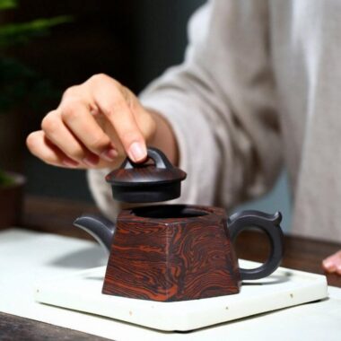 Yixing Zisha Teapot [Liufang Jing Lan] (Lao Zi Ni/Jiao Ni – 230ml)
