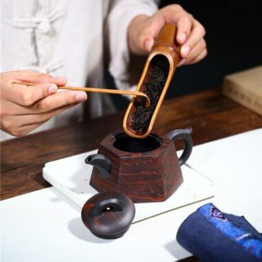 Yixing Zisha Teapot [Liufang Jing Lan] (Lao Zi Ni/Jiao Ni – 230ml)