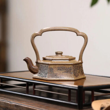 Yixing Zisha Teapot [Liufang Jushi] (Cheng Xiang Ni – 260ml)