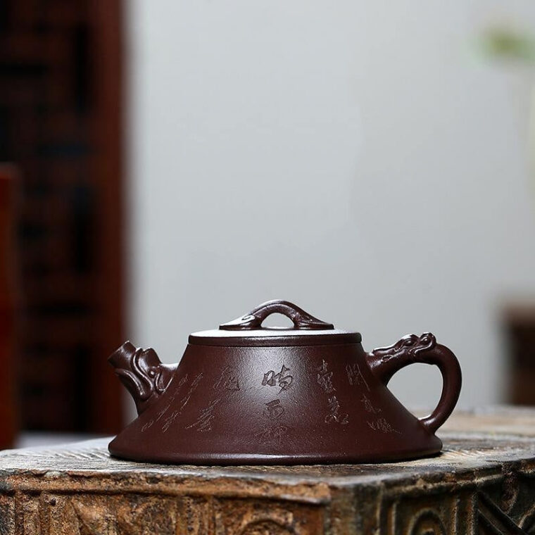 Yixing Zisha Teapot [Long Cheng Ruyi] (Lao Zi NI – 150ml)