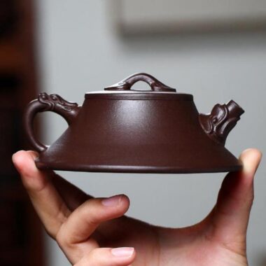 Yixing Zisha Teapot [Long Cheng Ruyi] (Lao Zi NI – 150ml)