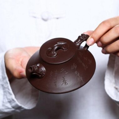 Yixing Zisha Teapot [Long Cheng Ruyi] (Lao Zi NI – 150ml)